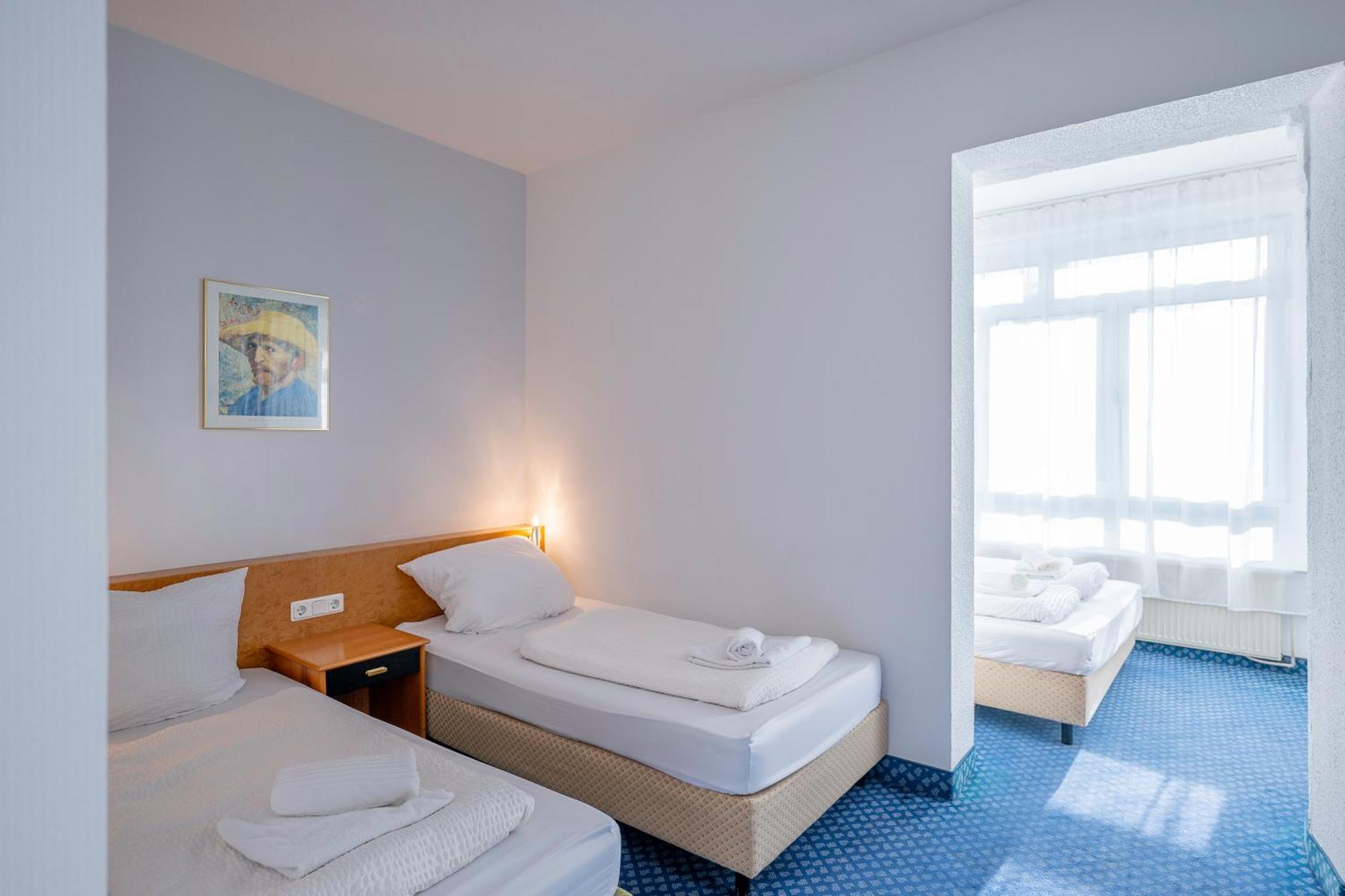 Hotel Viktoria Duesseldorf-Neuss - Self Check-In Exterior photo